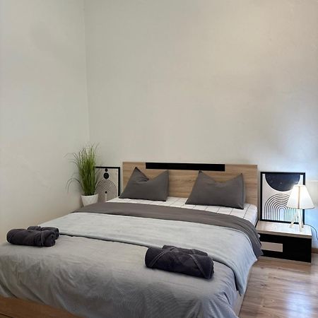 Charcoal Thirteen Apartment Cavala Exterior foto